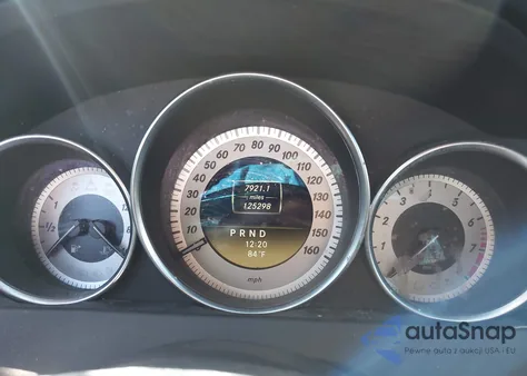 2012 Mercedes-Benz C 250 z USA, uszkodzony, nr VIN WDDGJ4HB7CF883045